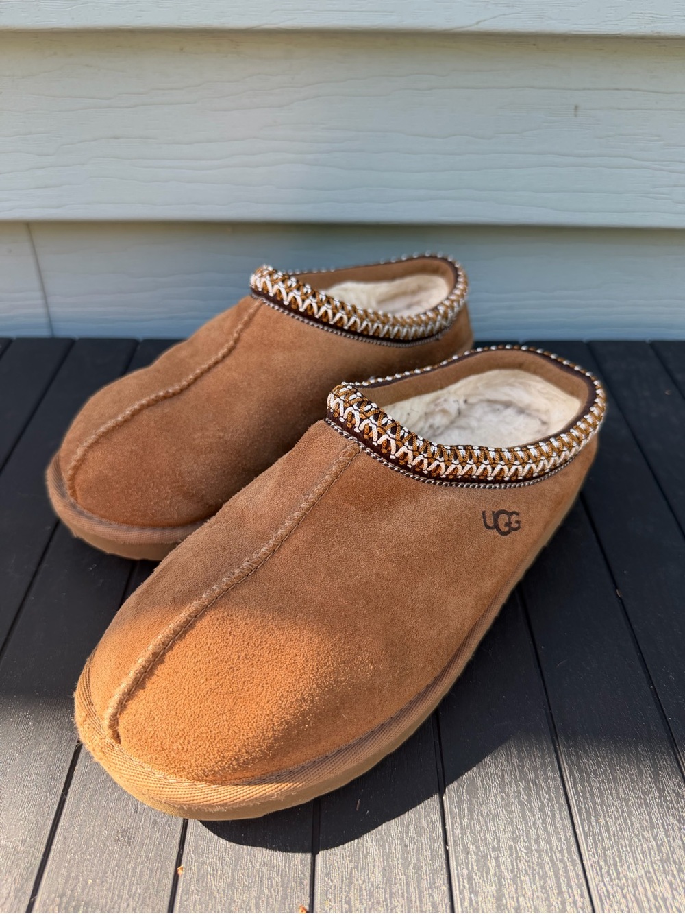 UGG Kid's Tasman II Suede Mules Chestnut color Sz 4